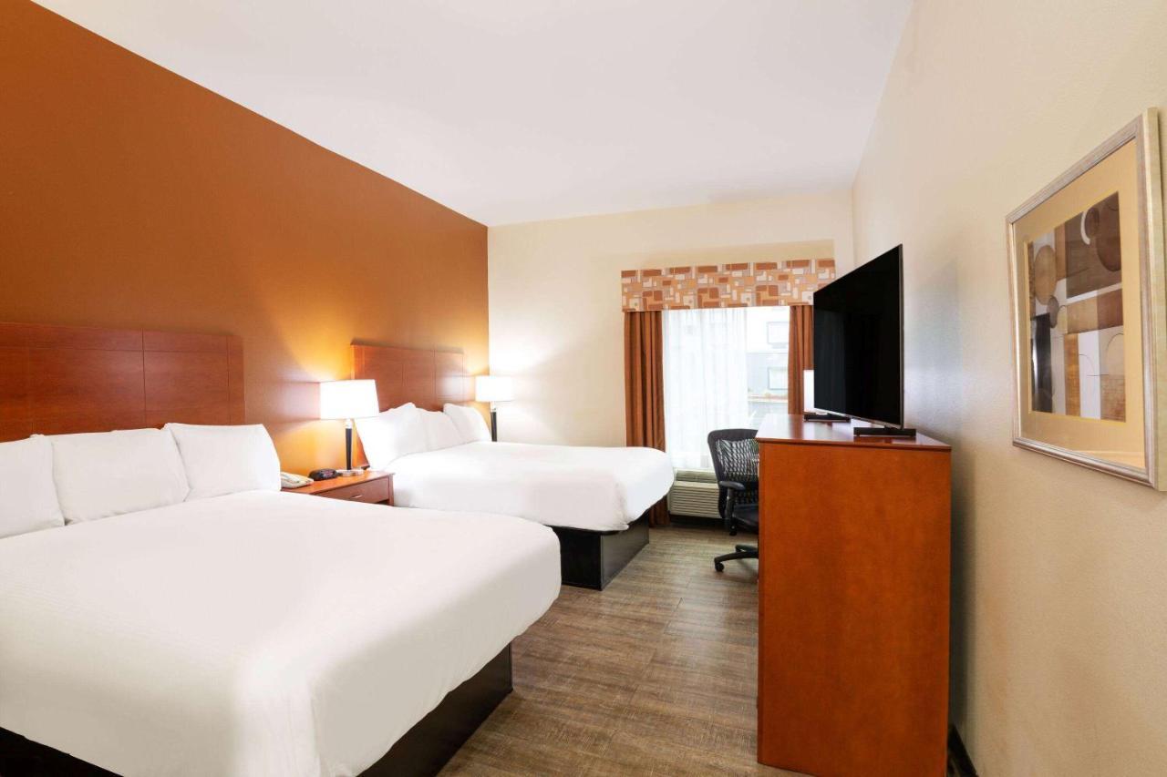 Baymont By Wyndham Savannah South Georgetown Esterno foto